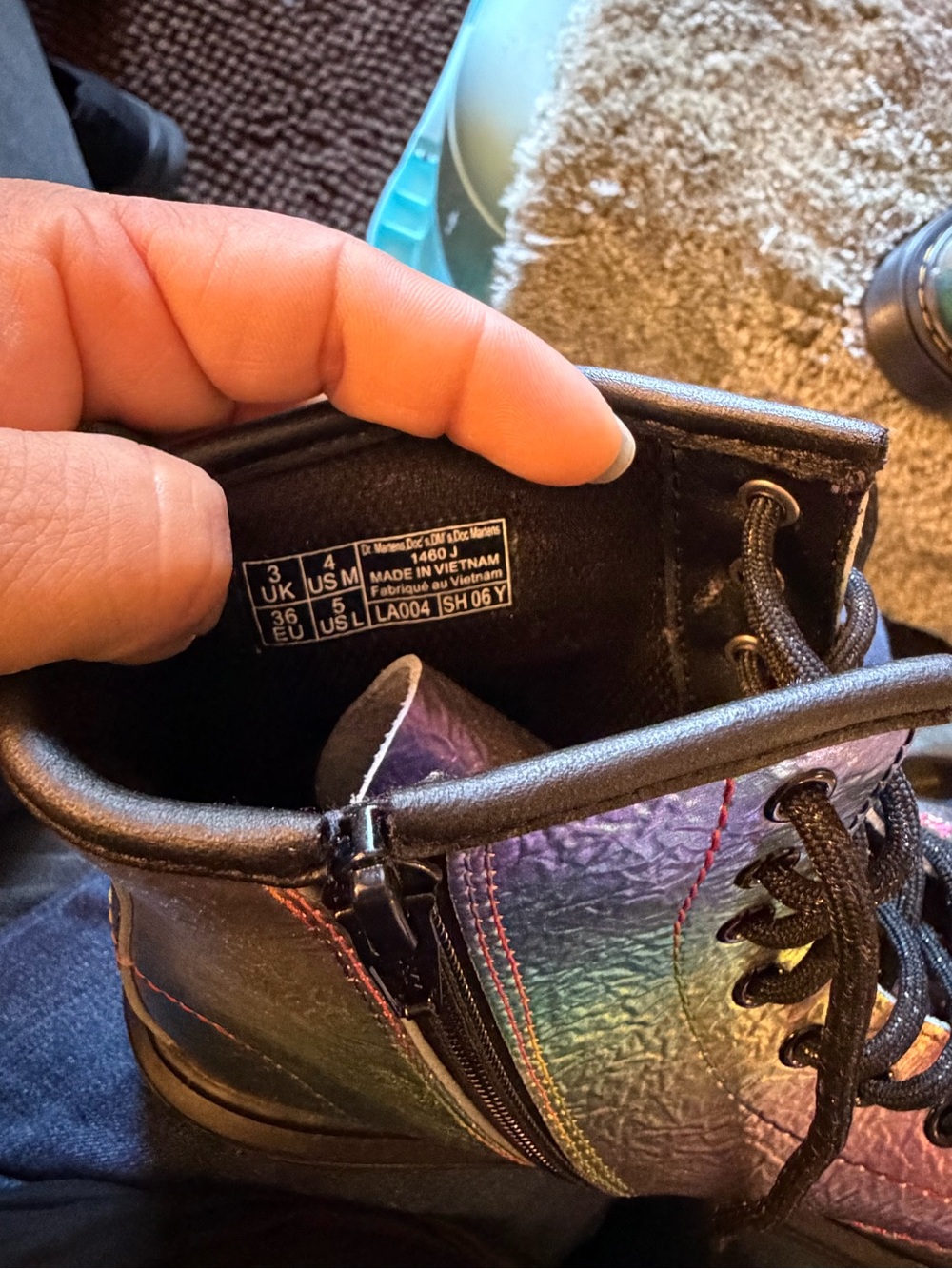Dr. Martens Iridescent Holographic Lace-Up Combat Boots girls size 3 - Picture 6 of 7